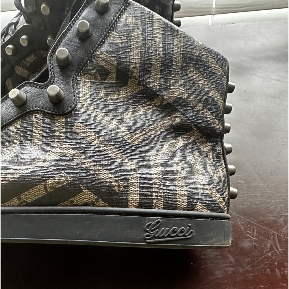 Gucci - Picture 4 of 5